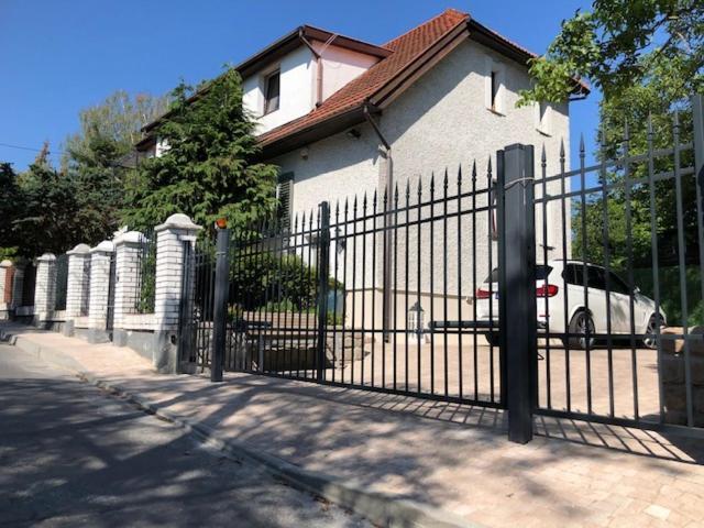 Julius Apartment